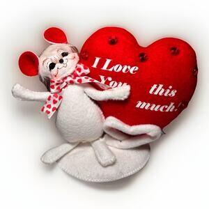 Annalee Retired 5" I Love You This Much Mouse Valentine 2008 Valentine's Day